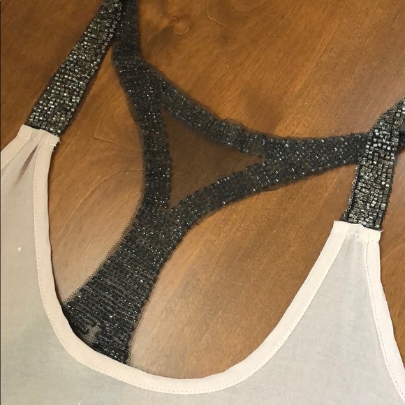 SMALL BUCKLE TOP WITH BEAUTIFUL EMBELLISHED BACK - Picture 2 of 3